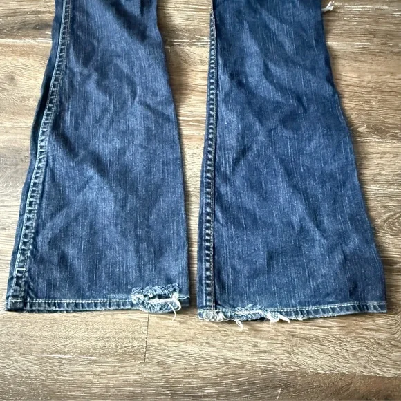 Silver Jeans Women’s W26 L33 Distressed Blue Jeans Flared Leg Bottom Slit - Picture 12 of 14